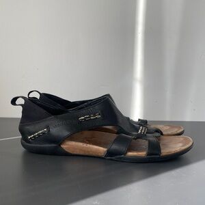 Merrell Flaxen Sandal Women's Size 8 Black Leather Flat Boho Chic Outdoor Walk